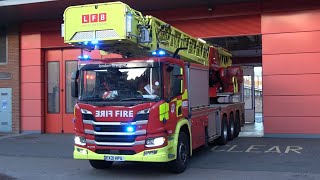 Old Kent Road 64M Turntable Ladder Turnout London Fire Brigade [upl. by Akinal]