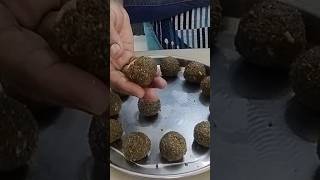 Healthy energy high protein balls urad dal laddu karuppu ulundhu ladoourundai [upl. by Udale]