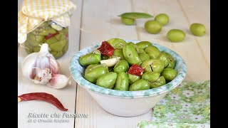 Olive schiacciate ricetta calabrese  Ricette che Passione [upl. by Danziger]