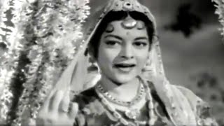 Kaanhaa Bajaae Bansari  Nalini Jaywant Lata Mangeshkar Nastik Movie Superhit Song [upl. by Adnovad]