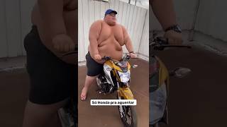 So Honda pra aguentar🏍️😁😁shorts comedy [upl. by Valda]