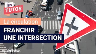 Franchir une intersection  Code de la route [upl. by Finah]