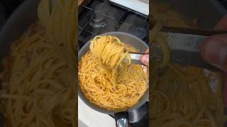 Les Pâtes parfaite quand t’as la flemme  🤤🍝 shorts recette recettefacile cuisine seizemay [upl. by Arelus381]