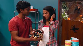 Momento de Tyler y Shelby  Power Ranger Dino Charge Especial de Hallowen [upl. by Nedda]