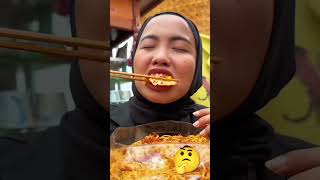 makan mie segalon eatsambel layar Hijau [upl. by Nazarius]