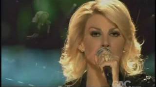 Faith Hill  There Youll Be amp Paris LIVE [upl. by Nicol]