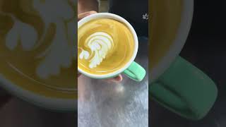 Art baristas latteartclass coffeeart coffee baristashouse coffeedecoration latteart latte [upl. by Alyahsal]