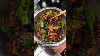 梅干菜回锅肉Twicecooked Pork with Dried Plum Vegetables 美食做法 food [upl. by Airretal]