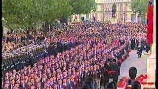 1000 Members of the Parachute Regiment Association Remembrance Sunday 2001 [upl. by Ardin]