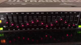 BEHRINGER Ultragraph Pro FBQ1502 [upl. by Zoe]