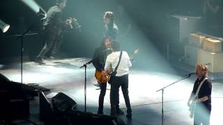 PAUL MCCARTNEY amp DAVE GROHL I SAW HER STANDING THERE  02 LONDON 2015 [upl. by Darken563]