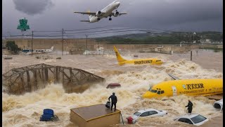 ¡Barcelona bajo el agua Inundaciones en Cataluña y Valencia  Desastres en España [upl. by Clotilde]