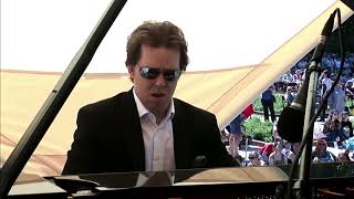 Ingolf Wunder plays Chopin live under the Chopin Monument [upl. by Udale474]