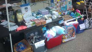 Shopping Inside The Raynham Flea Market  Raynham Massachusetts [upl. by Legim717]