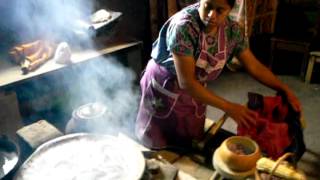 Cocina en casa indígena en Zinacantán Chiapas [upl. by Nickola716]