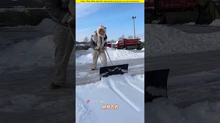 Monthly income of lakhs of rupees by clearing snow from the road।😱shortvideo amazingfacts [upl. by Nannahs]