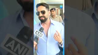 Chandigarh में लोकसभा चुनाव 2024 के लिए अभिनेता Ayushmann Khurrana वोट डालने पहुंचे [upl. by Saberio415]