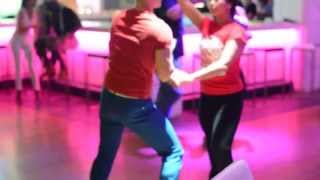 Jose Maldonado y Lucy Lu  Salsa Social Dancing [upl. by Repard398]