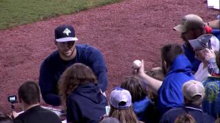 Tim Tebow makes game ending diving catch for the win SCTop10 [upl. by Selrahcnhoj]