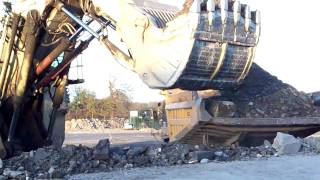 RH120 loading Cat 777 [upl. by Stucker]