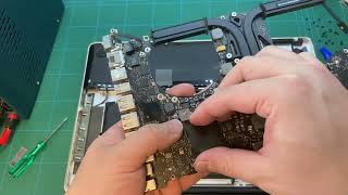 Macbook Pro 15 A1286 Display problem how to fix macbook A1286 GPU issue [upl. by Nabe]