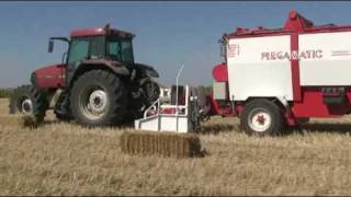 PLEGAMATIC BALE BLOCK in straw [upl. by Jeffy551]