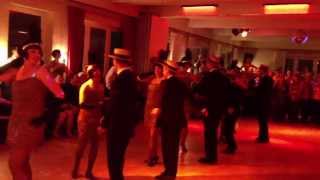 Vintage Club Showgroup  Charleston Routine quotShake That Thingquot  Lange Nacht der Musik 2013 [upl. by Malonis393]