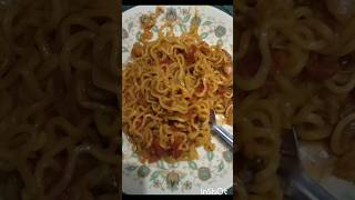 5min maggi 🤗🥰 instant Maggi at home sorts sortsfeed maggimaggirecipe [upl. by Clarise]