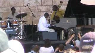 Newport Jazz Festival 2010 Ahmad Jamal  Poinciana  Footsteps [upl. by Ibbor]