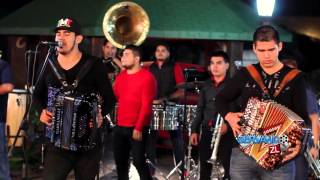 Los Villaseñor De Culiacan Ft Banda Colosal  El Princy En Vivo 2016 [upl. by Bendix]