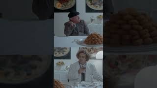 Fantozzi e le polpette di Bavaria 🤣 Liconica scena della dieta dal film Fantozzi contro tutti [upl. by Eissert]