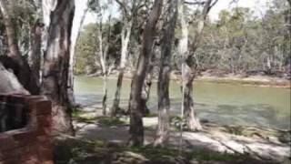 Deniliquin Riverside Caravan Park  Deniliquin NSW [upl. by Wandie]