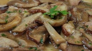 Scaloppine ai funghi porcini [upl. by Anauqcaj]