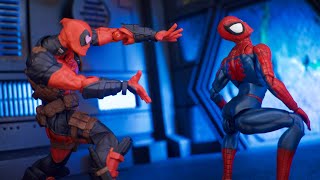 DOUBLE REVIEW Revoltech Amazing Yamaguchi Marvel Comics Deadpool 20 amp XForce Deadpool 20 Review [upl. by Aihsiym]