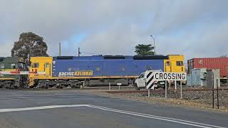 7902V PN Fruitflyer to Melbourne 12524 Ararat Junction VIC [upl. by Aaron407]