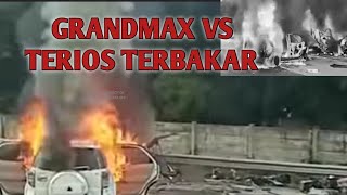 DETIK DETIK GRANDMAX DAN TERIOS TERBAKAR SETELAH MENABRAK BUS PRIMAJASA [upl. by Ardiedak]