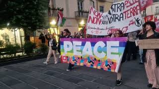 Il corteo del contro G7 del social forum di Avellino [upl. by Zinn]