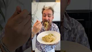 Spaghettone cacio e pepe con crema di pistacchio super CREMOSAAAAA🤤🤤🤤 ricettefacili cacioepepe [upl. by Lolita]