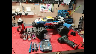 Team associated rival mt10 diff service how to guide [upl. by Yddor]