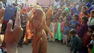 New rasiya dance गुर्जर लेडीज़ डांस ll wedding dance ll Gurjarladiesdance desirasiyacompany [upl. by Yeslrahc]