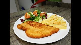 Receta Pechuga de pollo a la Milanesa [upl. by Robinetta739]