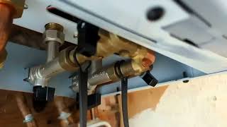 Baxi Duo Tec Low Pressure  E119 Error code  How To Increase the Pressure [upl. by Brianna46]