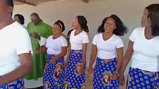 Nkolonkolo Yafyebo Yaipwishe Yesu by Mary Immaculate Choir of St Andrew the Apostle Parish Mpika [upl. by Fanchon]