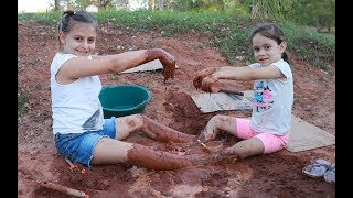 BANHO DE LAMA COM VICTORIA E MALU  FLAVIA CALINA [upl. by Olivero]