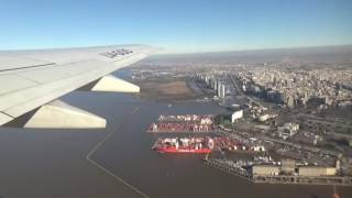 Despegue de Aeroparque  Buenos Aires  Aerolíneas Argentinas  B737700 [upl. by Ayotel]