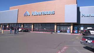 Security guard stabbed at Albertsons after stopping shoplifter [upl. by Adnale]