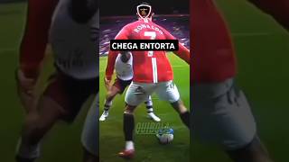 Futebol dribles desconcertantes football viniciusjr cr7fans dribleshumilhantes [upl. by Burty]