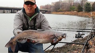 Bank fishing for catfish  How to catch catfish in a river  Winter catfishing [upl. by Marrin]