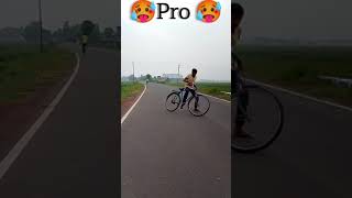 Noobra vs pro vs legend cykel stunts video shortvideoforyou [upl. by Rbma]