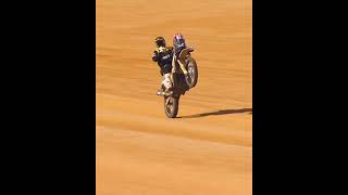 ESPECTACULAR Wheelies a fondo de Jan Brabec Dakar 2022 [upl. by Asina]